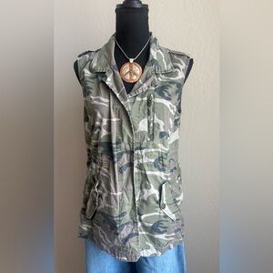 Angel Kiss Green Camouflage Utility Vest